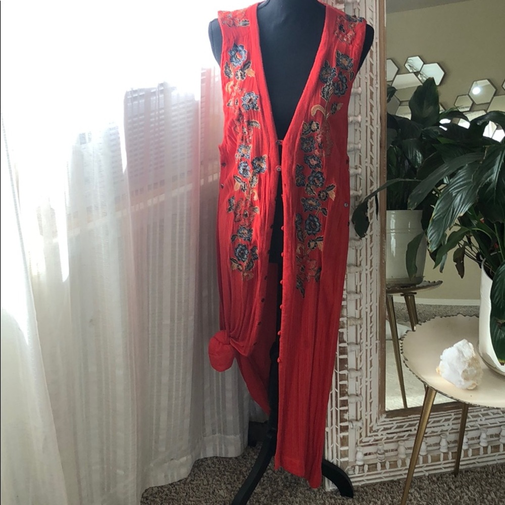 Sleeveless free people beaded embroidered duster